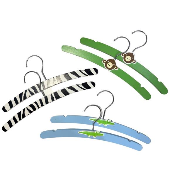 Wooden Zoo Children’s Hangers Set Of 6 Monkey Alligator Zebra 11” Safari Animals - Picture 1 of 5